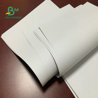 Gulungan Kertas Ikatan Putih Permukaan Halus Kecerahan Offset Tidak Dilapisi 60g 80g Untuk Notepad