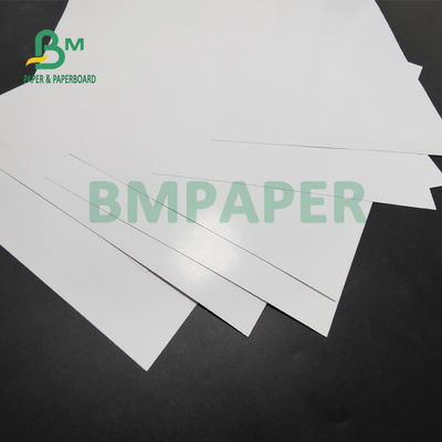 Gloss C2S White Text Kertas Gloss Sutra 120gsm 148gsm Untuk Halaman Majalah 635 X 965mm