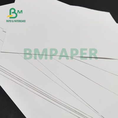 80 # 100 # Kertas Teks Sutra Dilapisi Untuk Sisipan Buku 684 x ​​990mm Kekuatan Tinggi