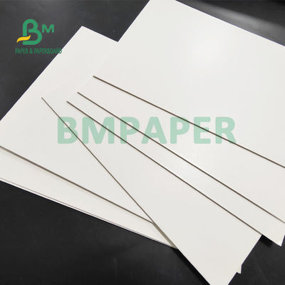 Karton Putih Solid 1.5mm 2mm Untuk Kemasan Konsumen Kekakuan Tinggi