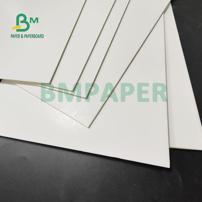 Karton Putih Solid 1.5mm 2mm Untuk Kemasan Konsumen Kekakuan Tinggi