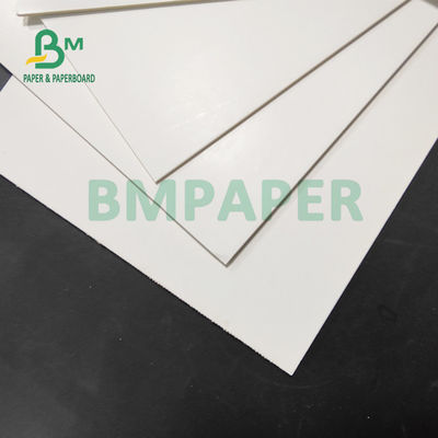 Karton Putih Solid 1.5mm 2mm Untuk Kemasan Konsumen Kekakuan Tinggi