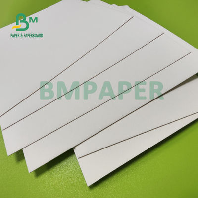 0.9mm 1.4mm Papan Kertas Tidak Dilapisi Untuk Penyerap Air Hotel 69 X 97cm