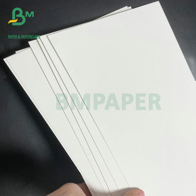 Kekakuan Kuat 300GSM 350GSM Papan Gading Kertas FBB 72x102cm