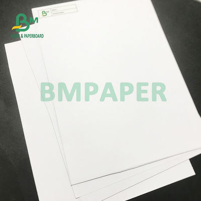 70gsm 75gsm Kertas Woodfree Putih Tidak Dilapisi Baik Halus 700mm X 1000mm
