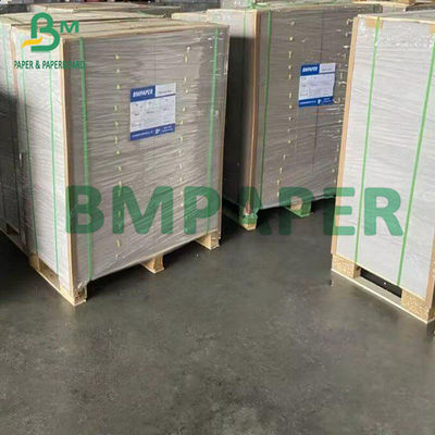 Pulp Daur Ulang 0.4mm - 2mm Tebal Dua Sisi Papan Kertas Abu-abu Untuk Folder