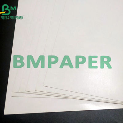 360g 25 × 38 '' Kertas Gloss Putih C2S Sampul Sisi Ganda Dilapisi Untuk Hangtag