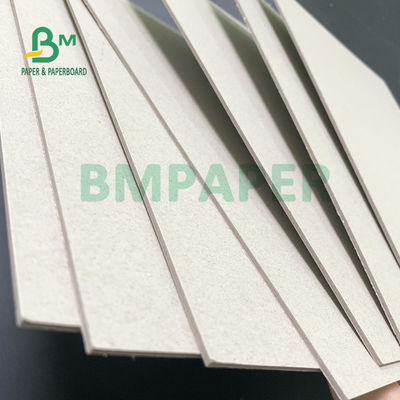 Kekakuan Tinggi 4mm Lembar Chipboard Abu-abu Ramah Lingkungan Ketahanan Lipat