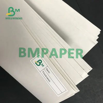 45gsm 48.8gsm Gulungan Kertas Koran 650mm 860mm Dengan 500 Lembar Per Rim