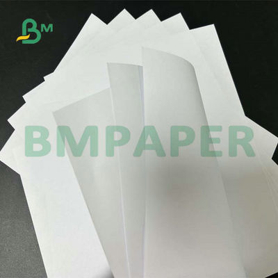 Format Lebar Kertas Woodfree Tidak Dilapisi 55gsm 60gsm 65gsm Untuk Pencetakan Teks Sekolah