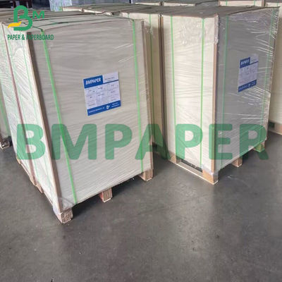55gsm 60gsm Pencetakan Offset Kertas Woodfree Tidak Dilapisi Kecerahan Tinggi Ringan