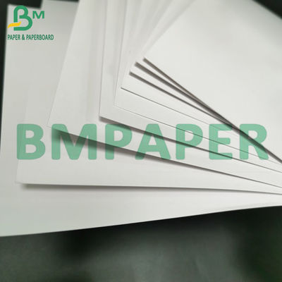 60 gram 70 gram Kertas Woodfree Tidak Dilapisi 31 * 43 inci Warna Krim Gading Kertas Offset Besar Besar