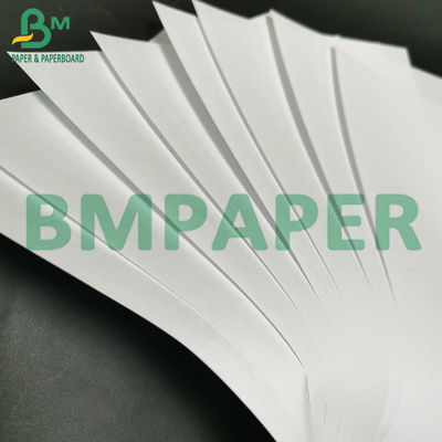60 gram 70 gram Kertas Woodfree Tidak Dilapisi 31 * 43 inci Warna Krim Gading Kertas Offset Besar Besar