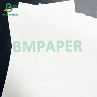 80gm Stabilitas cetak yang baik Kertas Kraft Putih Diputihkan Untuk Kemasan Makanan