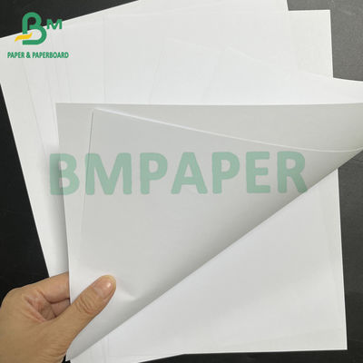Tinta yang baik menyerap 70gm Putih kertas tanpa lapisan kayu untuk buku