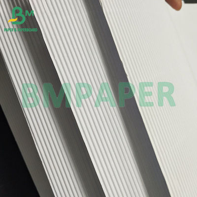 Stabil Aplikasi luas Dua Lapisan Putih F Flute Paper 1mm Untuk Produk Kosmetik