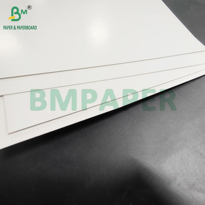 1MM 1.5MM Putih Lapisan Triplex Paper Board Untuk Kotak Pakaian 24 x 36inches