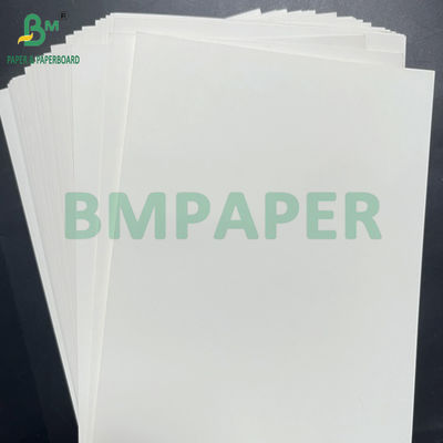 Efek cetak yang baik Lurus 300gm + 15g PE Lapisan Kardus Putih 65 x 95 cm