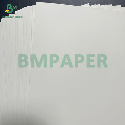 Efek cetak yang baik Lurus 300gm + 15g PE Lapisan Kardus Putih 65 x 95 cm
