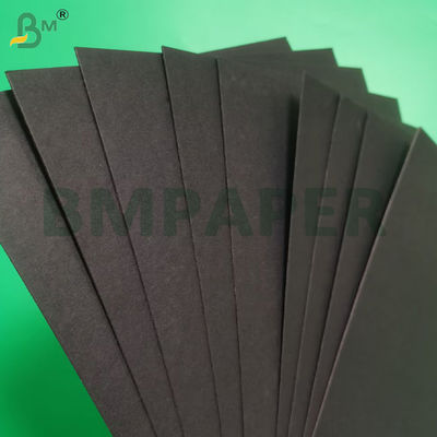 1mm Kardus Kertas Hitam Berlapis Kekerasan Baik Untuk Tas Belanja