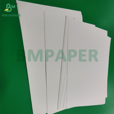 200gm Kertas Kraft Putih Tanpa Lapisan Untuk Kemasan Kaleng Teh Kekuatan Tinggi 1020mm
