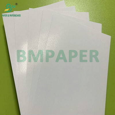 Kecerahan halus 310gm 320g Opacitas tinggi Core Hitam Bermain Poker Paper