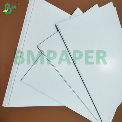 310gsm 320gsm Glossy C2S Black Core Paper untuk bermain kartu A3 A4 Opacity tinggi