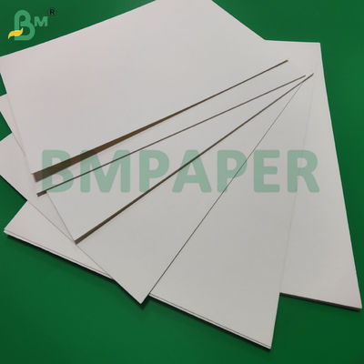 0.7mm 0.9mm Gading Putih Uncoated Karton Paja Untuk Minum Coaster 70 x 100cm