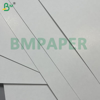 Kertas Poker Berwarna Biru Halus Tahan Lama Ramah Lingkungan 300g-330g Untuk Pembuatan Kartu Remi