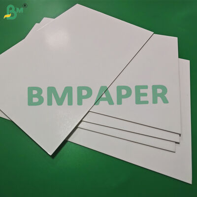 1mm 1.5mm Karton Montado Blanco Untuk Kosmetik Kotak 70 x 100cm Kekakuan Tinggi