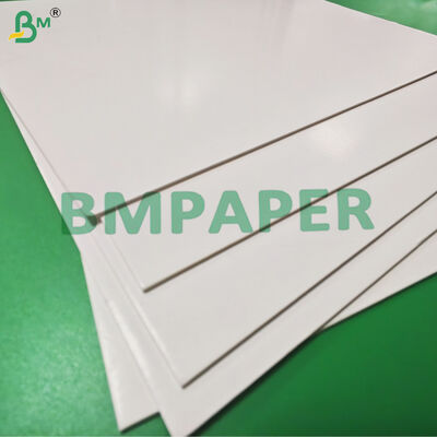 1mm 1.5mm Karton Montado Blanco Untuk Kosmetik Kotak 70 x 100cm Kekakuan Tinggi