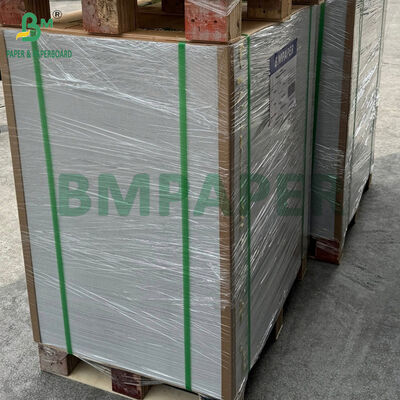 310GSM 320GSM Anti-palsu Kardus inti hitam tahan cahaya untuk permainan kartu perdagangan