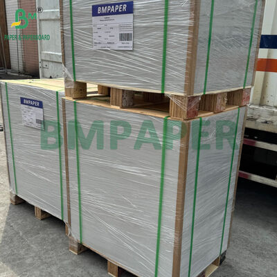 310GSM 320GSM Anti-palsu Kardus inti hitam tahan cahaya untuk permainan kartu perdagangan